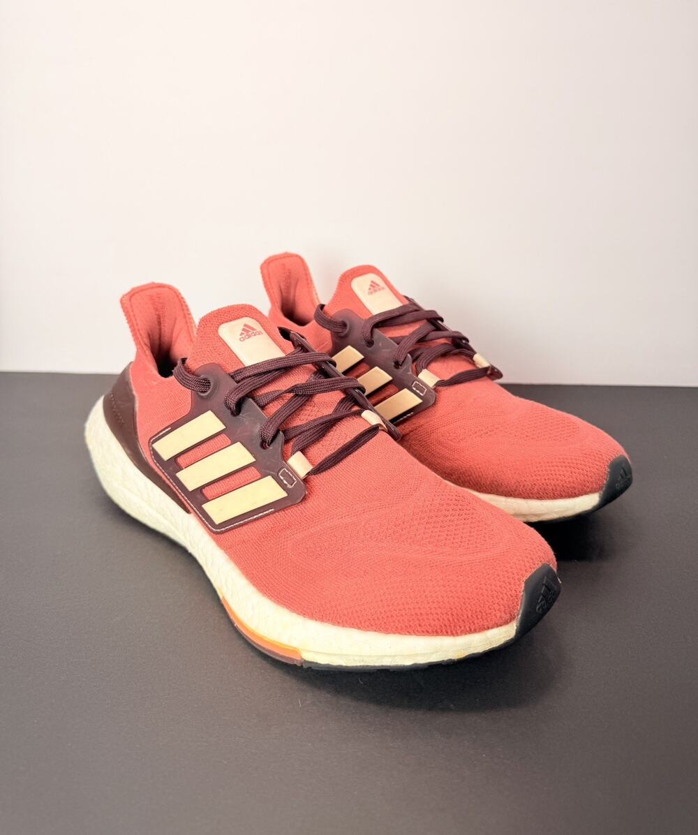 Adidas UltraBoost Women's Sneakers Size 9 - Picture 2 of 6